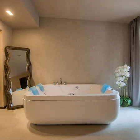 Bocca Di Leone Luxury Rome