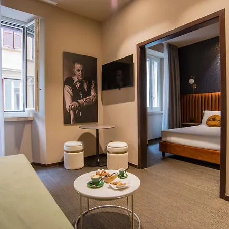 Bocca Di Leone Luxury 4* Rome