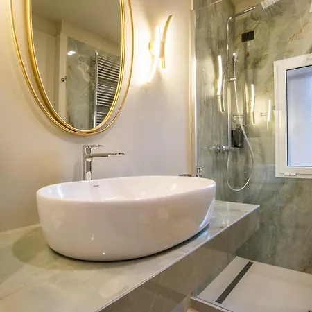 Bocca Di Leone Luxury Rome